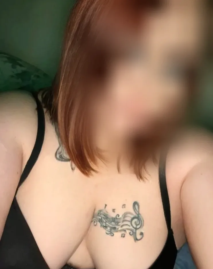 Carina, 29