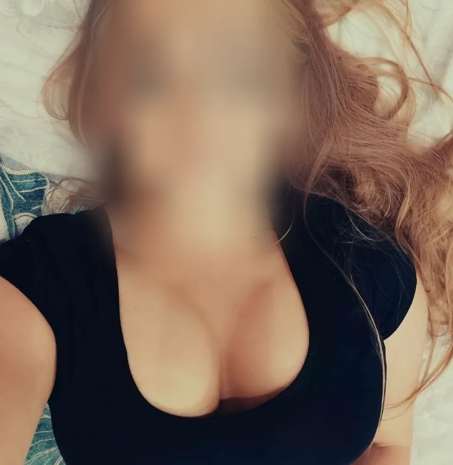 Ivona, 32